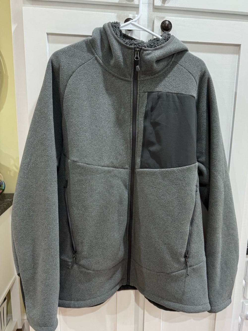 The North Face Men's Charcoal Gray Hooded Performance Fleece Jacket